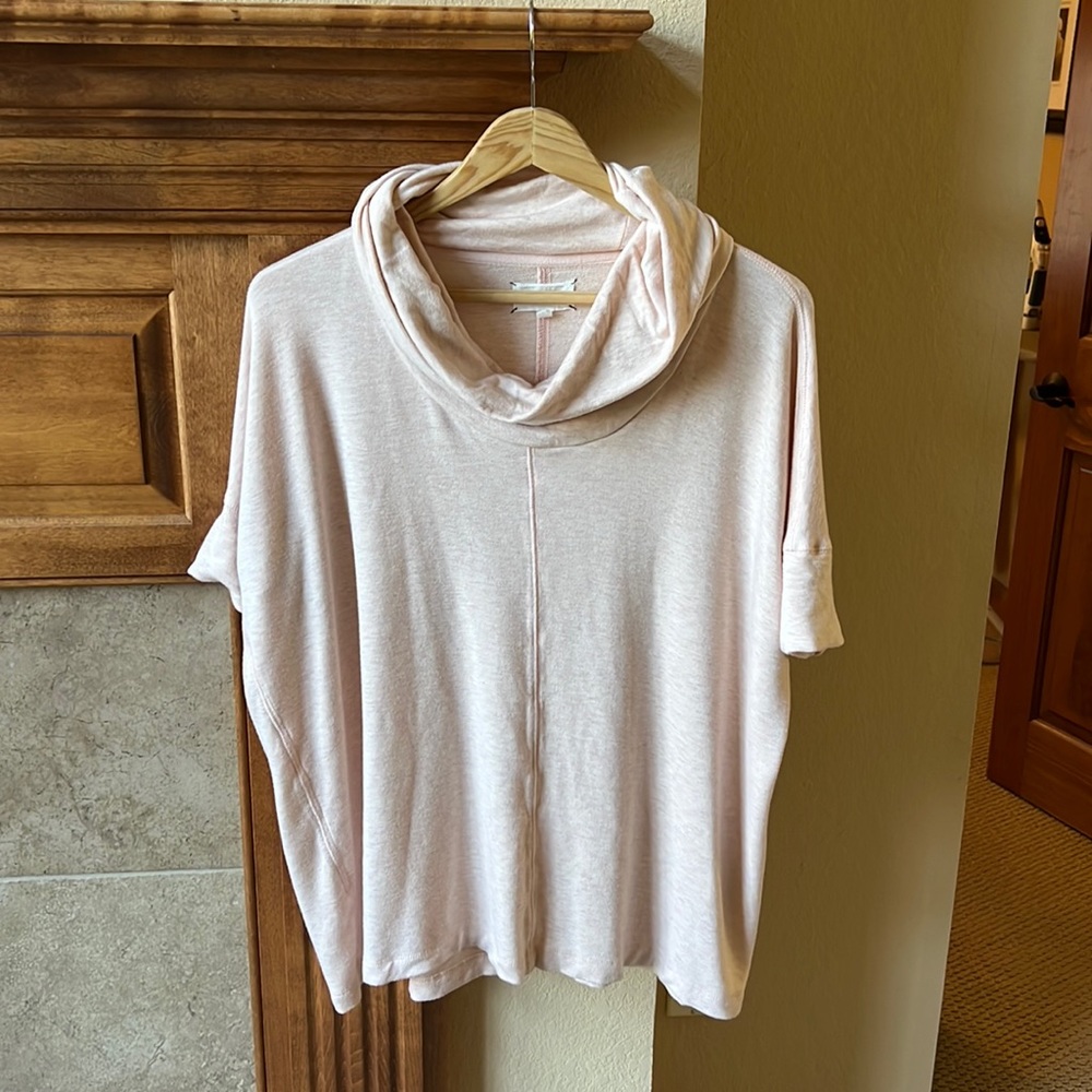 Lou and Grey pink top